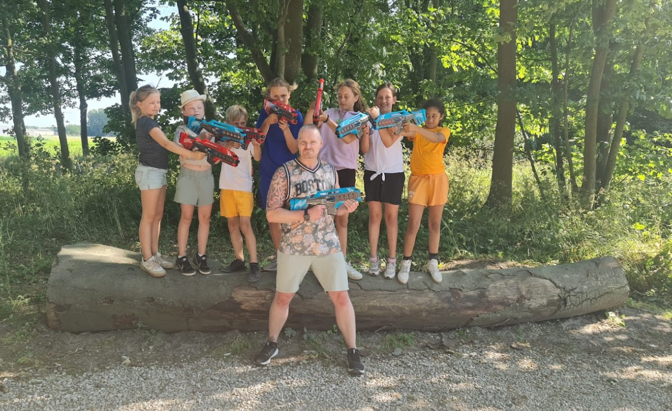 Kinderen die gaan lasergamen in het bos alles wat je moet weten