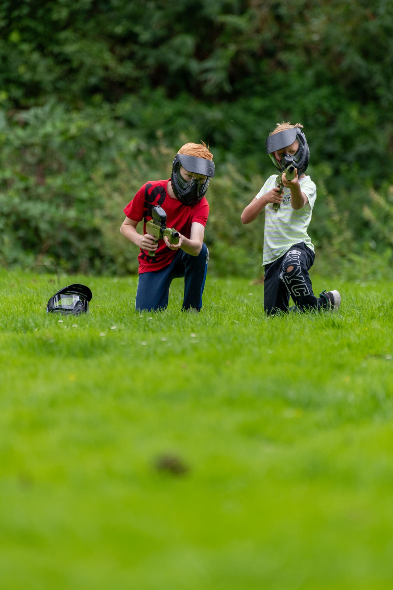 Kinderen op een kinderfeestje spelen een spelvorm die geschikt voor ze is