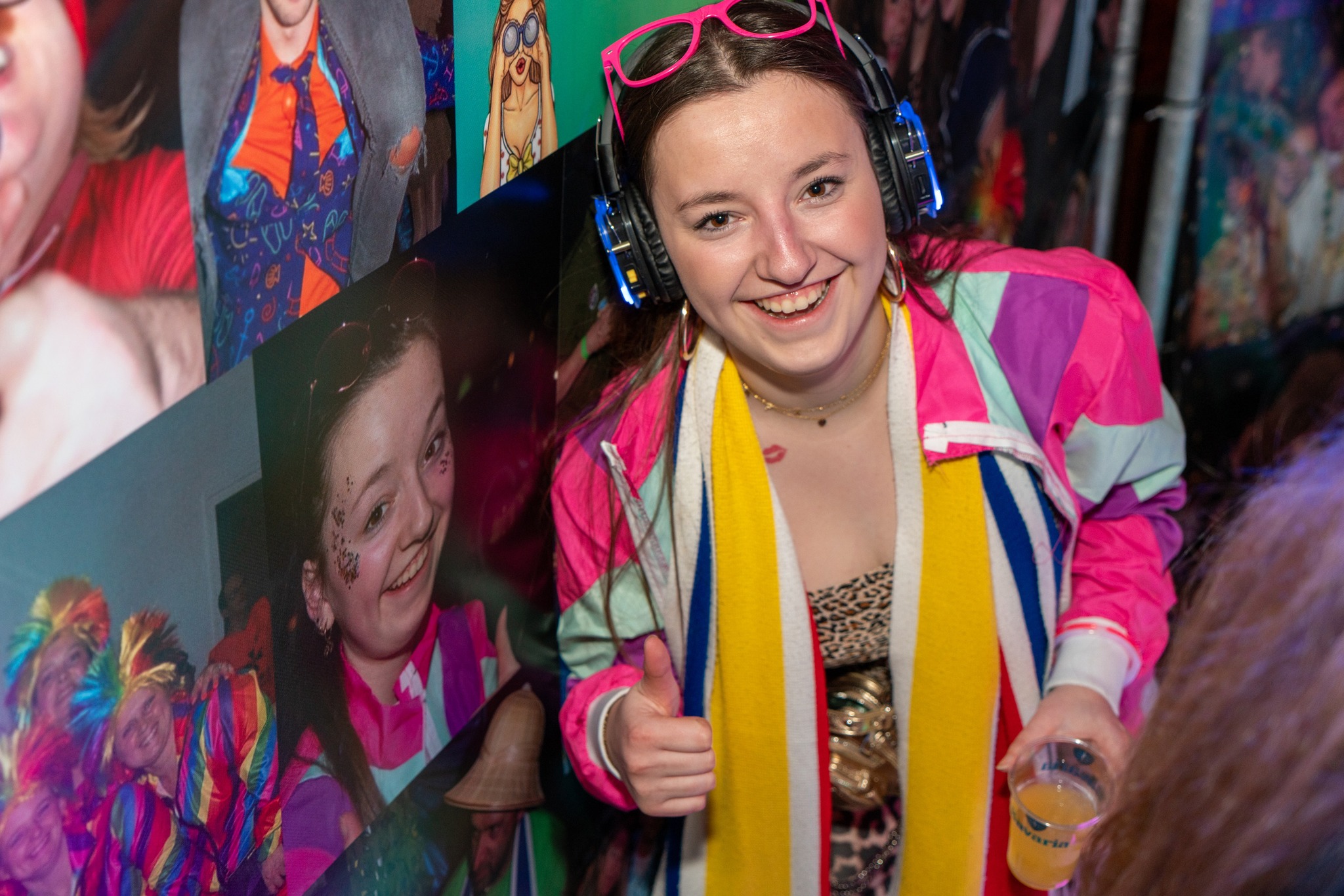 Alles over de silent disco koptelefoon zender en kanalen op een carnaval feestje